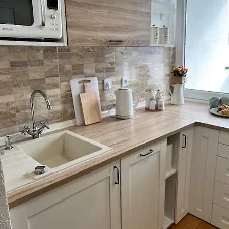 Cute With Amazing Balcony Near Center Apartamento *