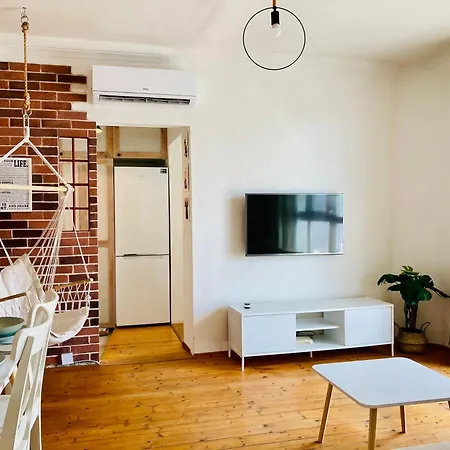 Cozy Vibe Apartment With Amazing Terrace Near Main Stadiums 公寓