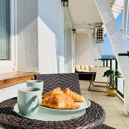 Cozy Vibe Apartment With Amazing Terrace Near Main Stadiums 公寓