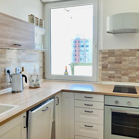Cozy Vibe Apartment With Amazing Terrace Near Main Stadiums Bratysława